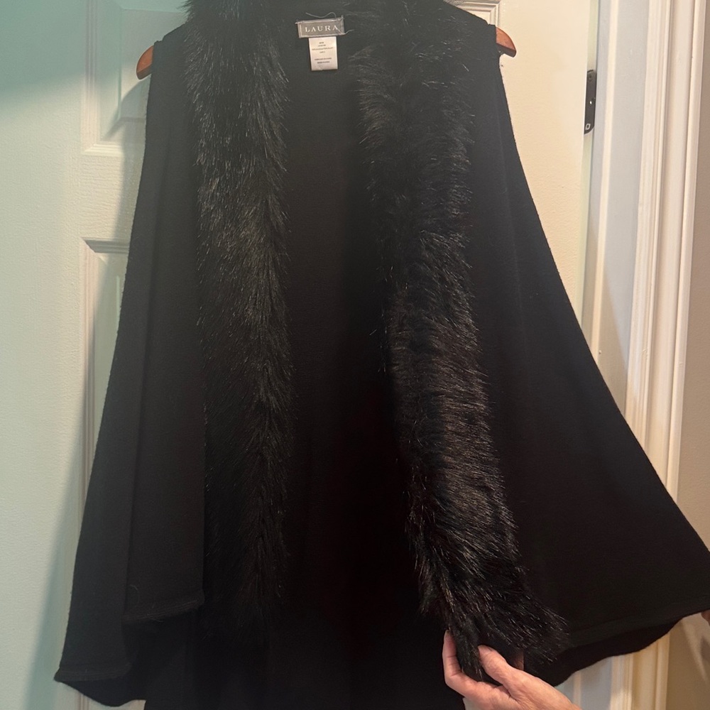 Laura Black Faux Fur Trim Women's Top